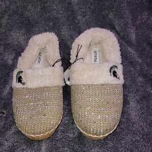 Michigan State Fleece Lined Slippers Nwt